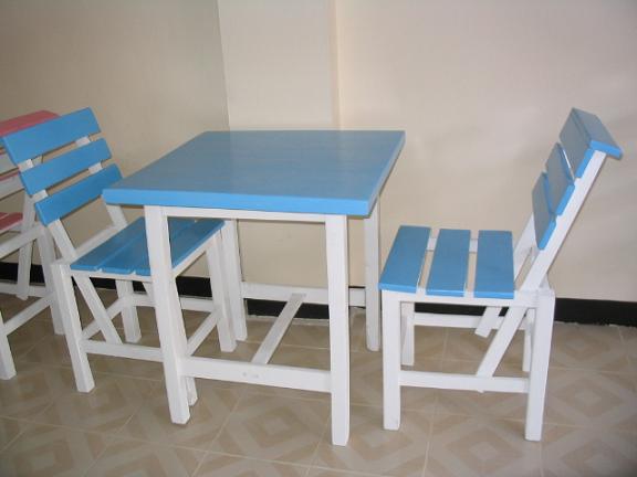 โต๊ะไม้ จามจุรี70x70x75-โต๊ะไม้ 70x70x75เก้าอี้พนักพิงเอียง 2ตัว